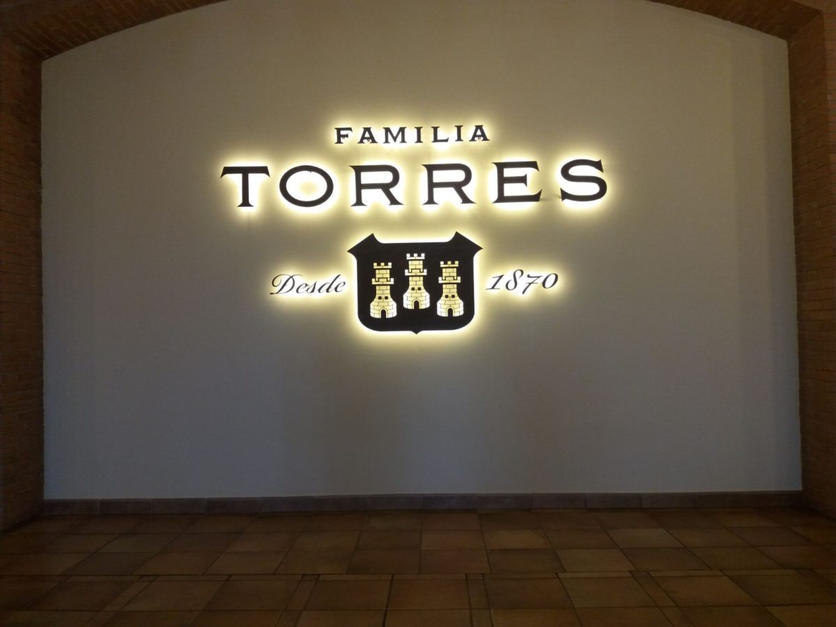 Visitamos Bodegas Torres D.O. Pendedés (Reportaje).